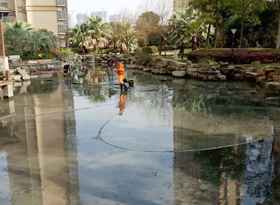 板芙镇景观池淤泥清理
